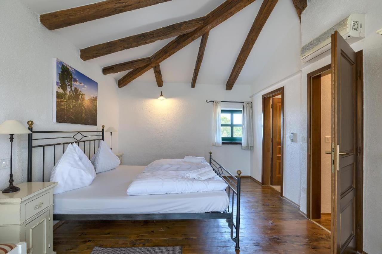 Villa Leopoldo By Istrian Country Houses Barat  ภายนอก รูปภาพ