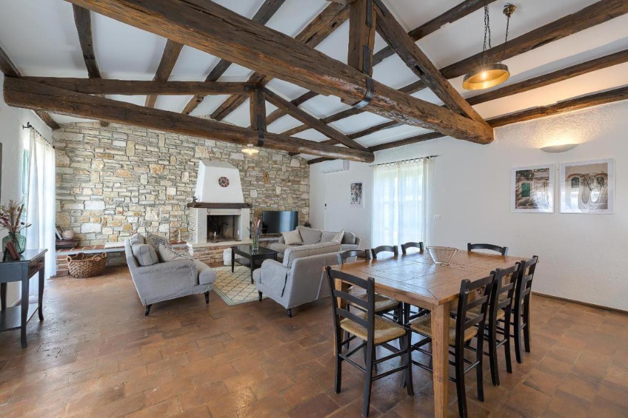 Villa Leopoldo By Istrian Country Houses Barat  ภายนอก รูปภาพ